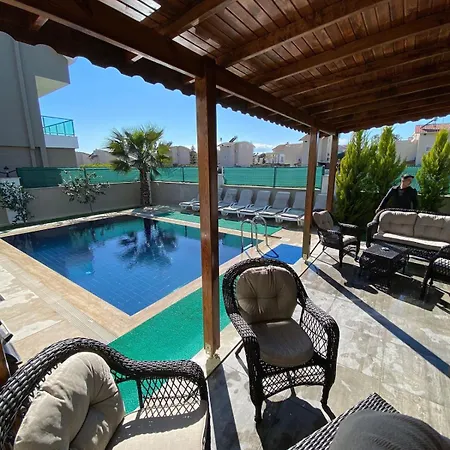 Villa Detached And Luxury In Kadriye *