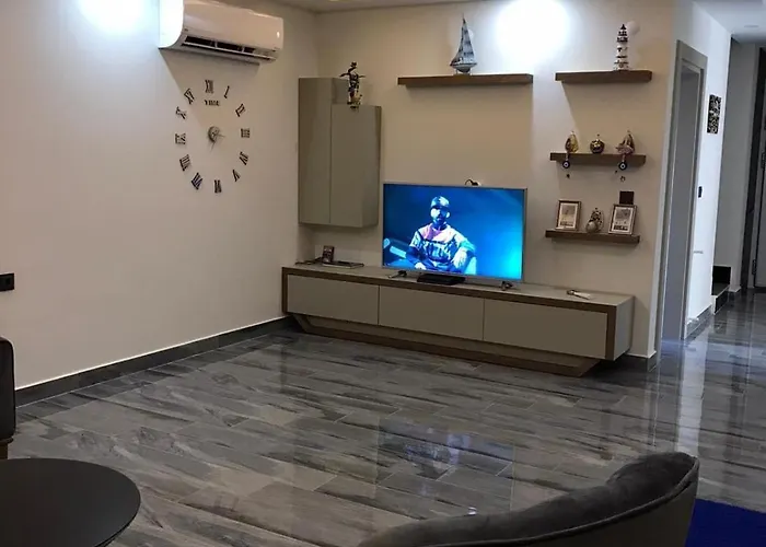 Detached And Luxury In Kadriye * 贝莱克