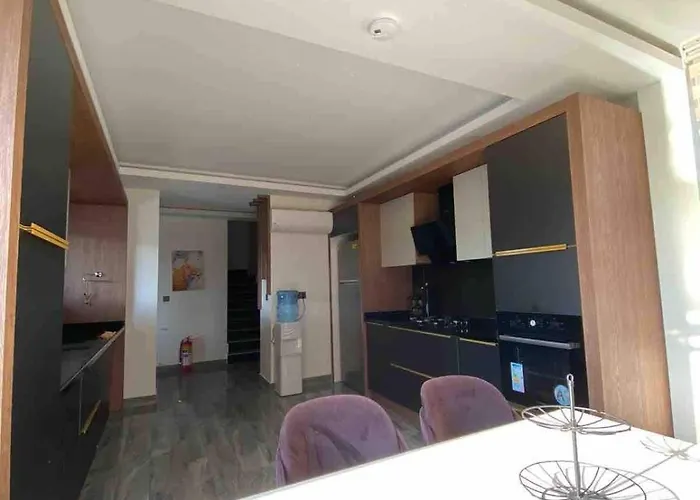 Detached And Luxury In Kadriye Villa