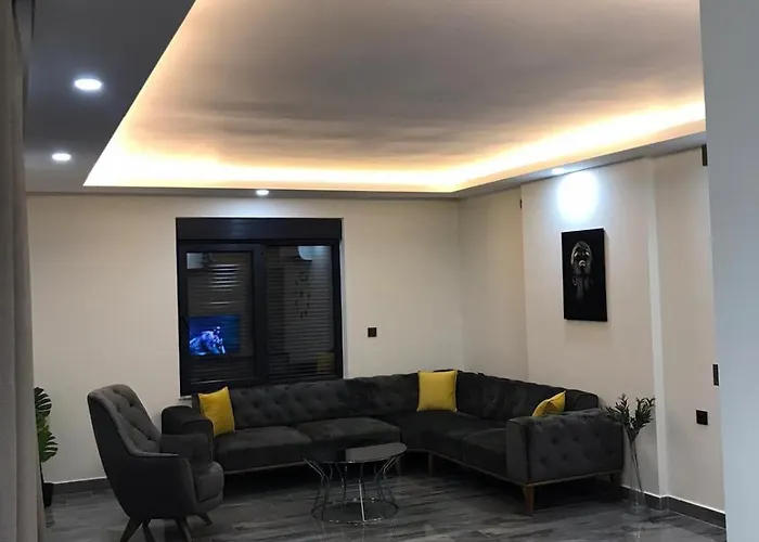 Detached And Luxury In Kadriye Villa