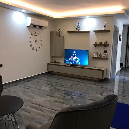 Detached And Luxury In Kadriye 베렉